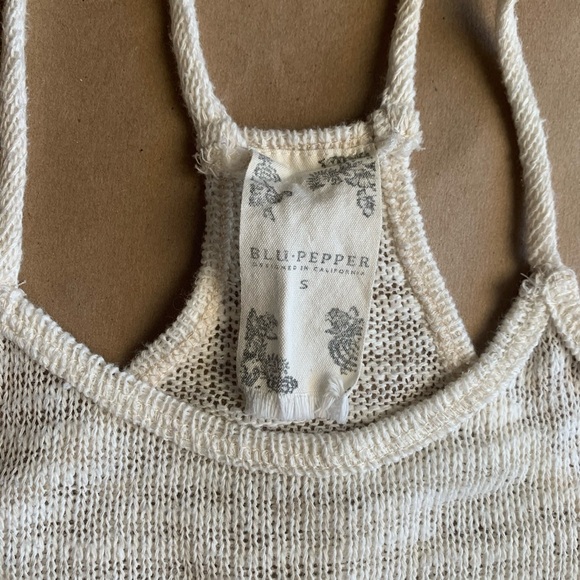 3. Knit creamy white tank top or swim cover up - Picture 4 of 8